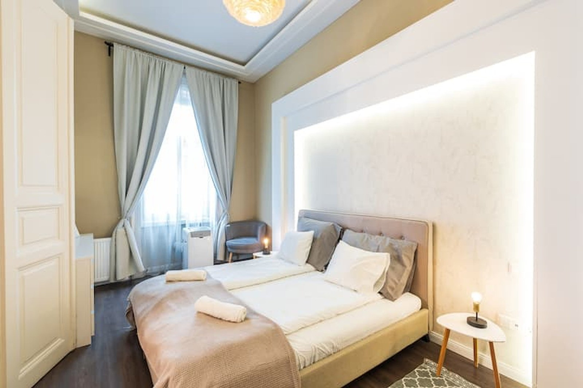 Main Bedroom 