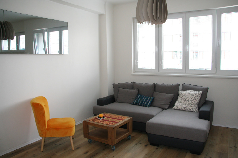 Newly reconstructed cosy flat near the center