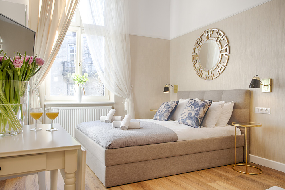 Gold Studio Apartment in city center preview