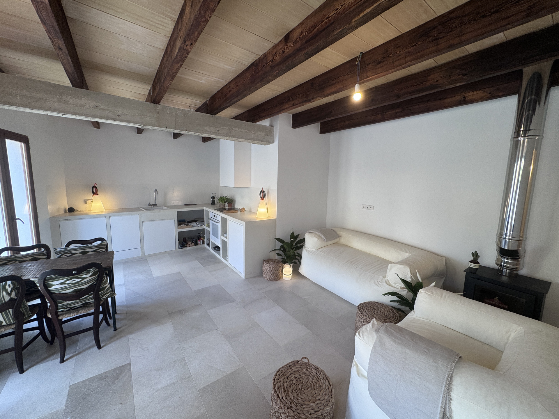 SALON/COCINA