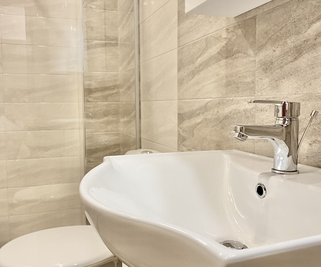 Spacious & Cozy 2 BDR Apartment with Fast Wi-fi