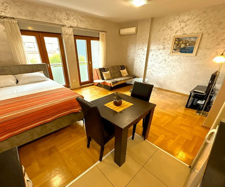 SHORT-TERM APARTMENT by the Morača River - WISH