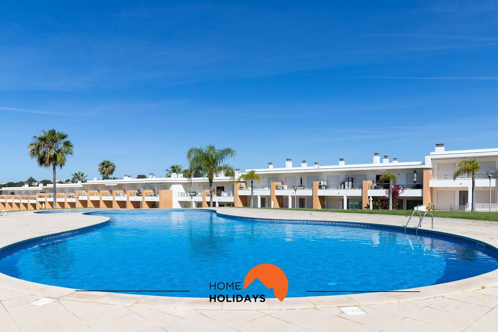 #154 Ac in private condominium with huge pool preview