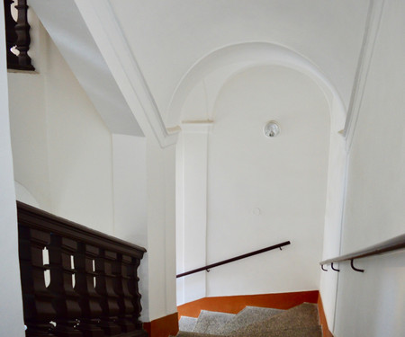 2 bedroom Apartment in Old Town with Balcony