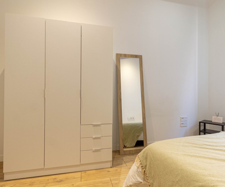 R0130- Room in co-living in Poble Sec