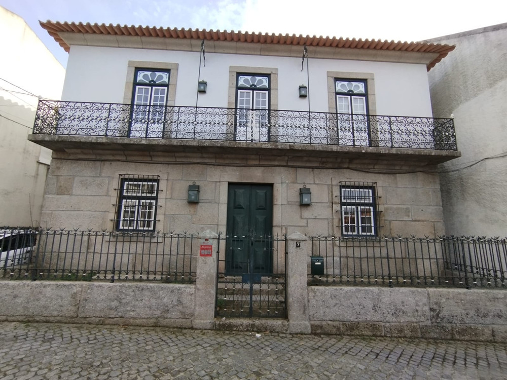 Manor House near Serra da Estrela preview