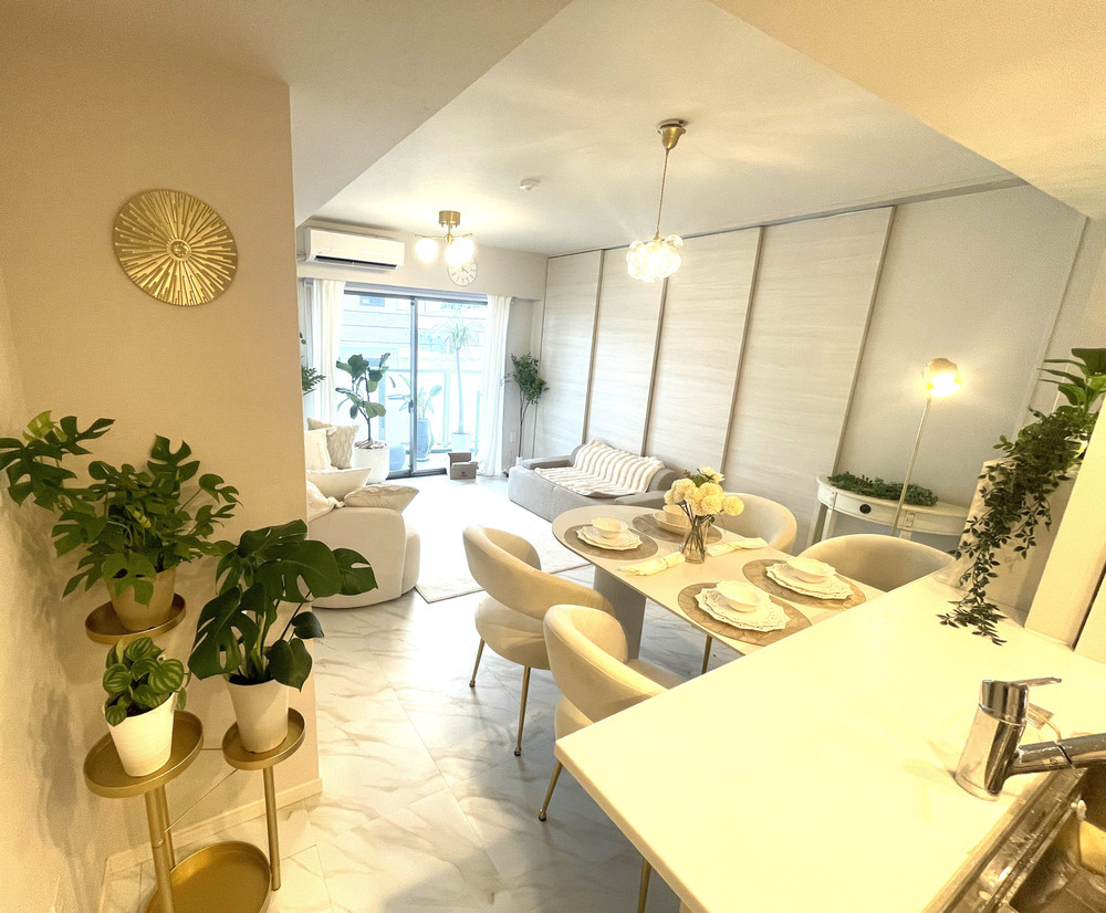 13 min Tokyo Stn| Cozy 9㎡ Room | Modern 3BR preview