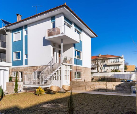 Sunny Boutique Apartment