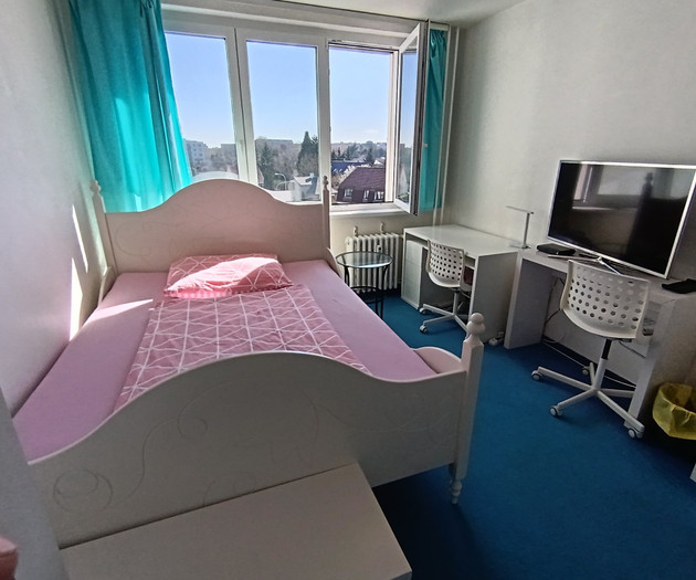 White room in Prague 5