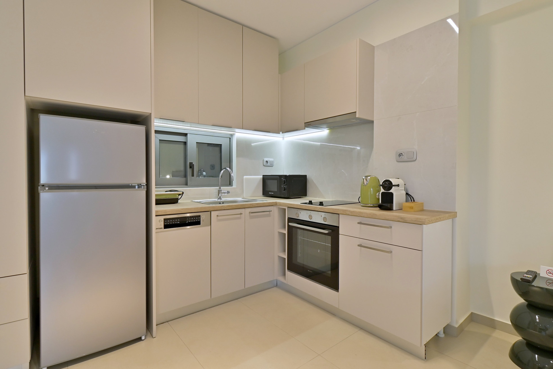 Compact fully equipped kitchen