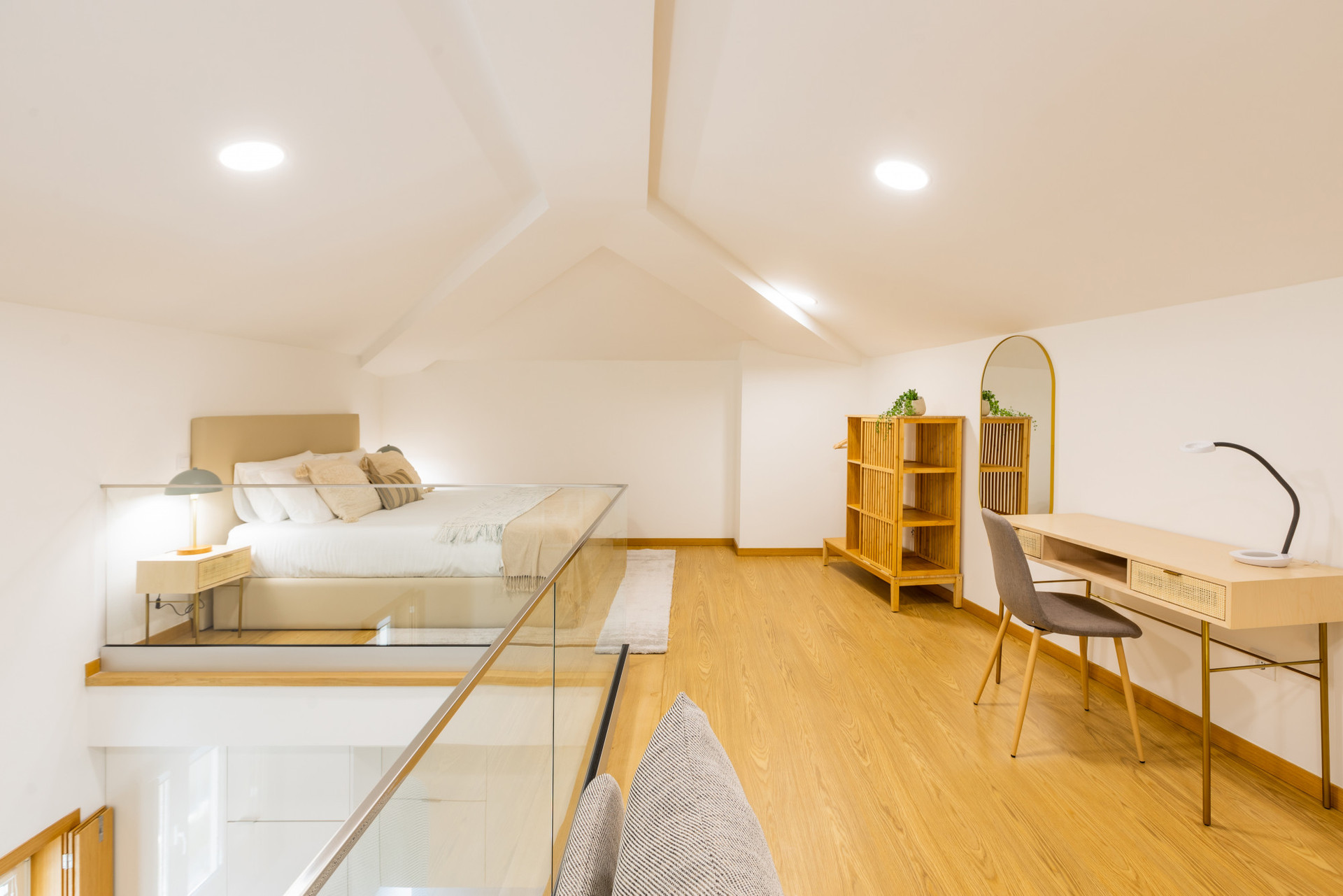 Mezzanine Floor with Double Bed and Dedicated Workspace