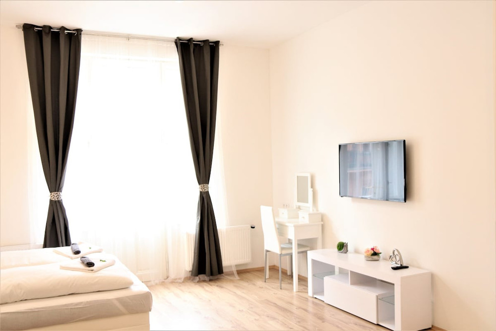 Flowers apartment 3 preview
