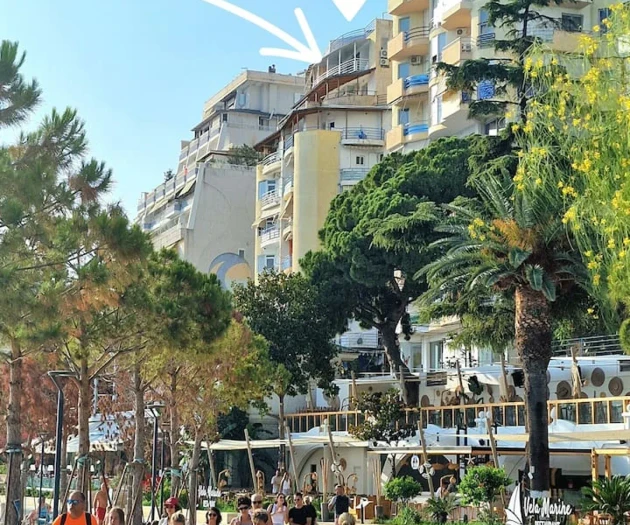 Beachfront Pirali