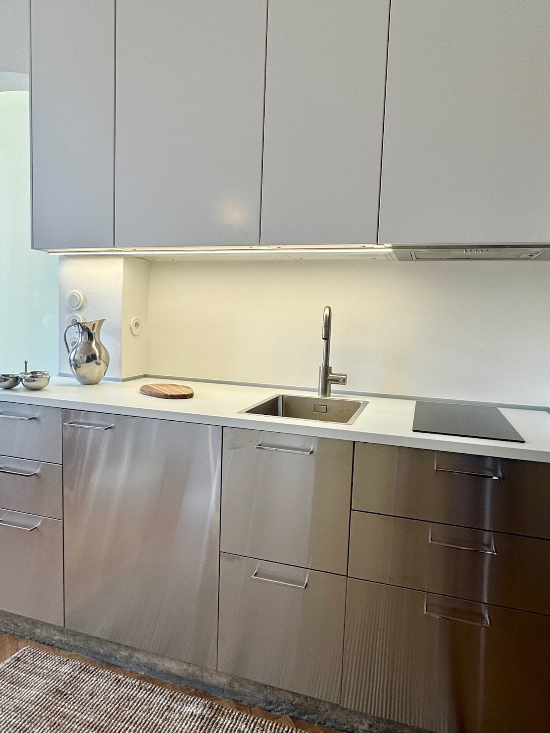 Full kitchen image 1