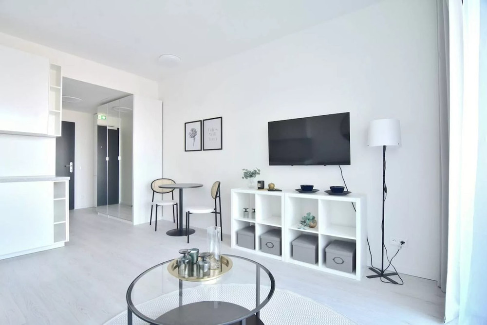 *TOP!* 1 room apartment BRIS, parking, near center preview