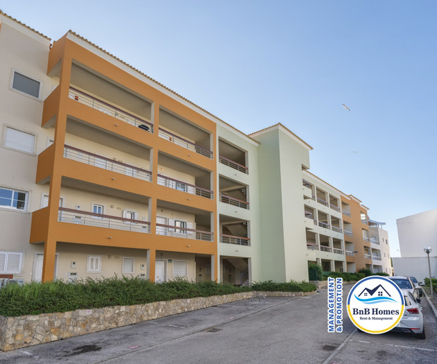 BnB Homes apartment with cozy Terrace & pool