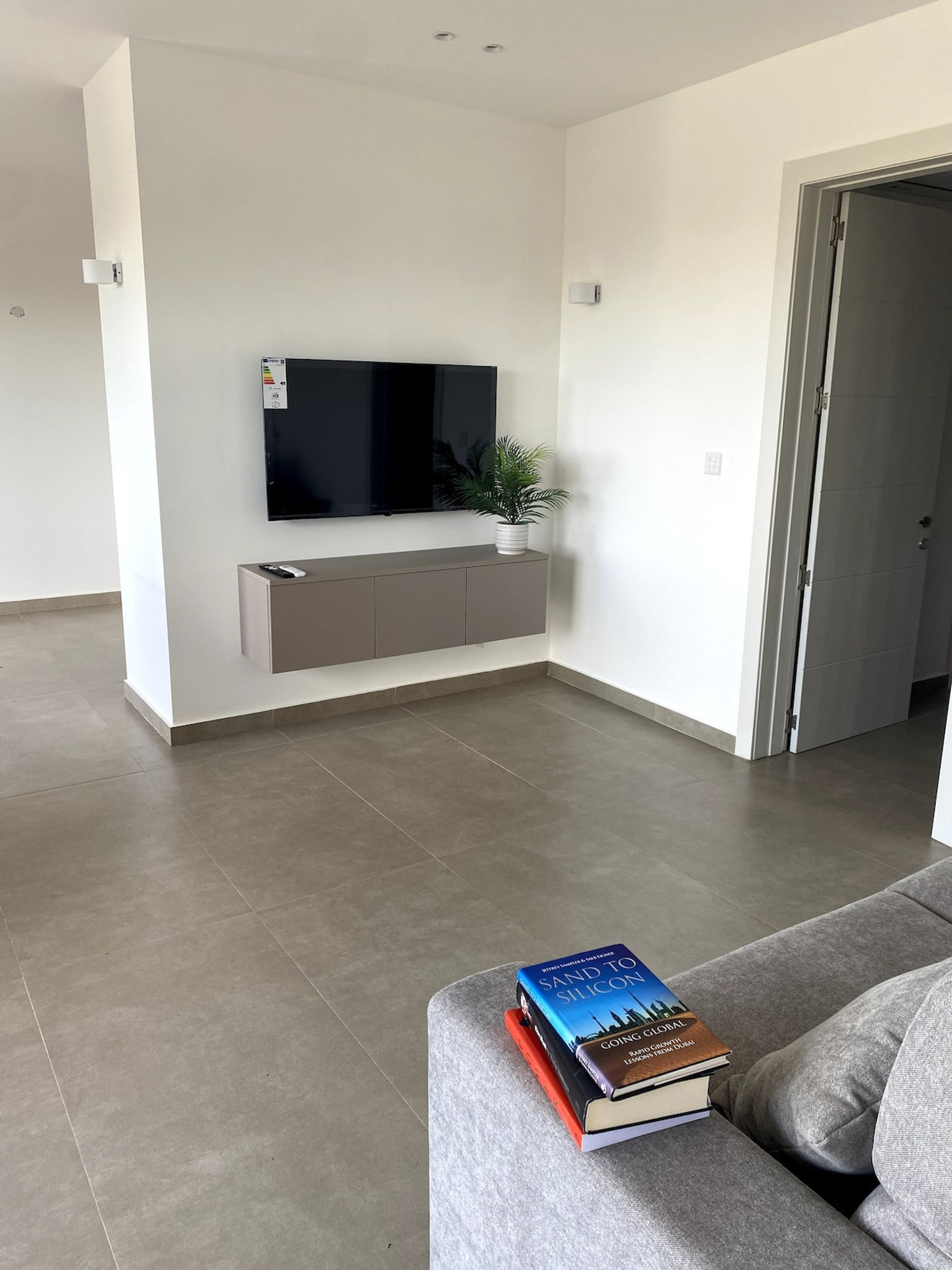 Living room image 2