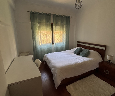 Room With Private Bathroom | Almada