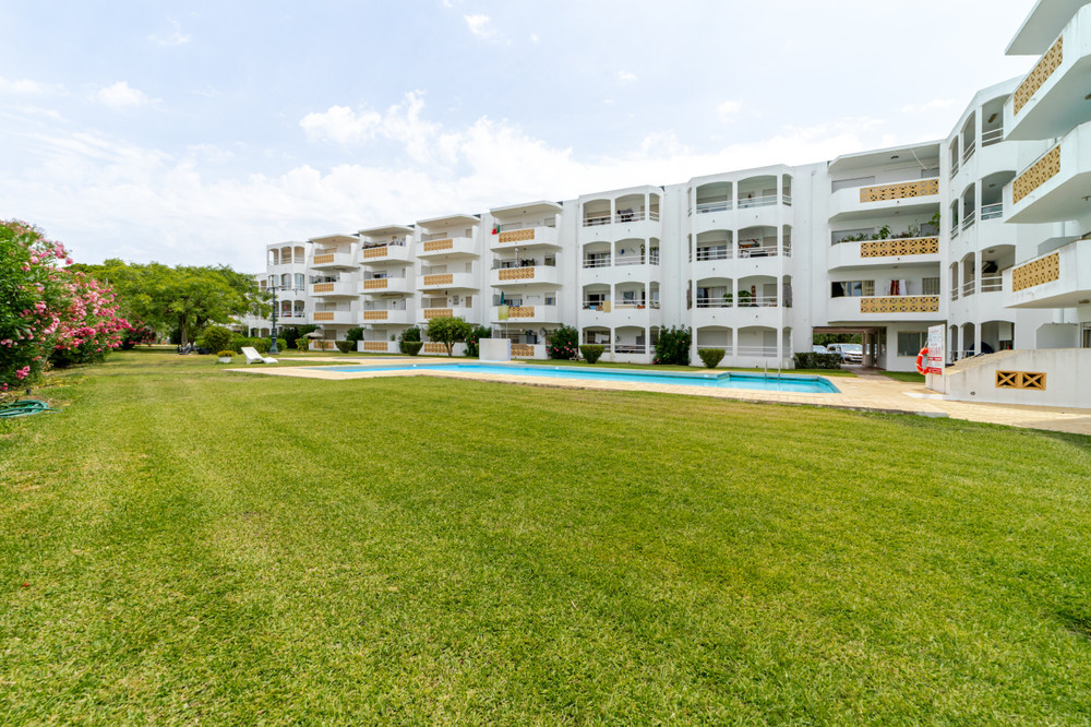 Oura Pool Apartment by HelloVacations preview