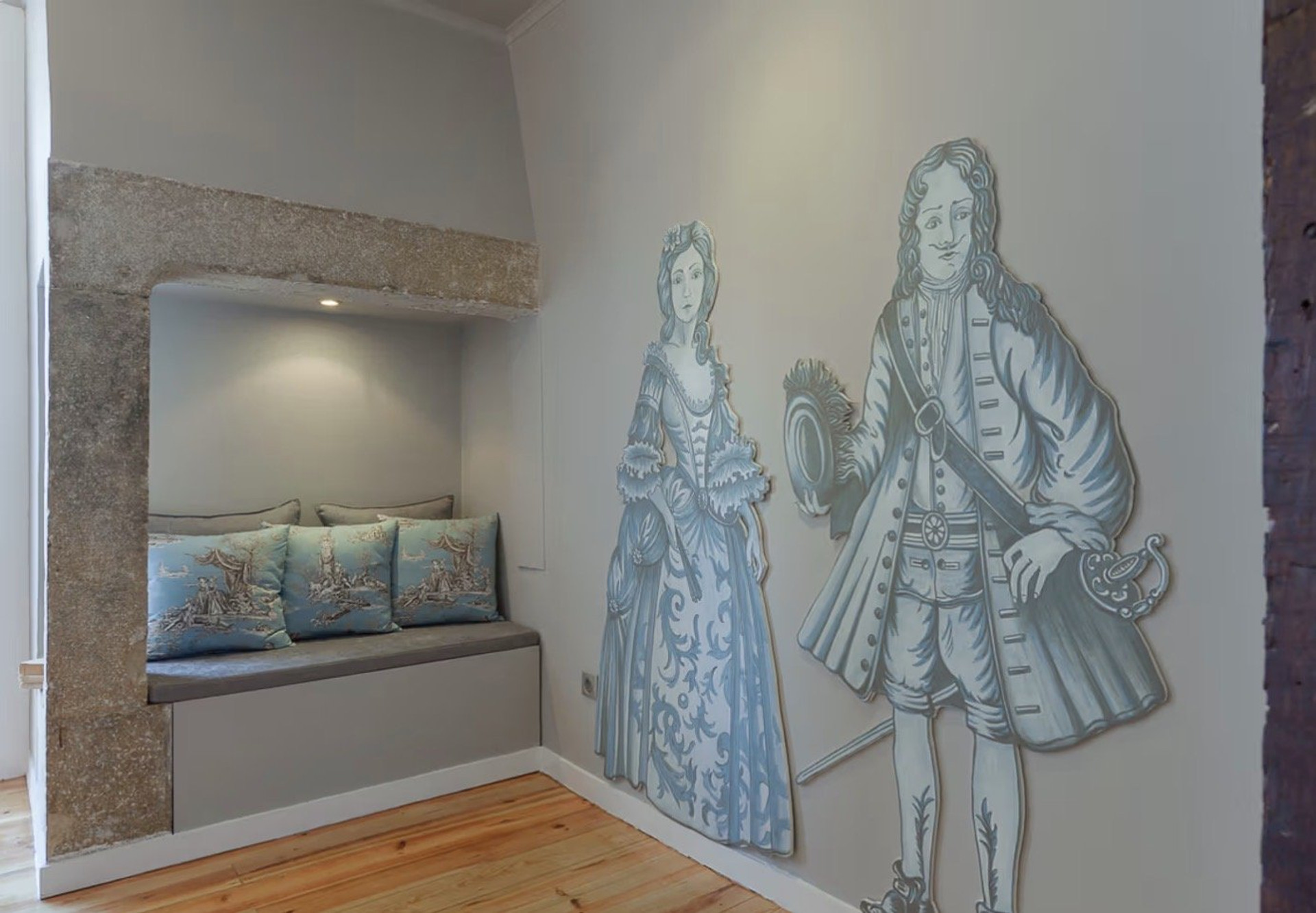 Decorative nook with mural wall art