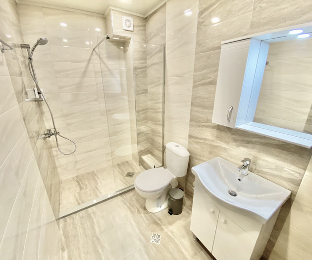 Spacious & Cozy 2 BDR Apartment with Fast Wi-fi