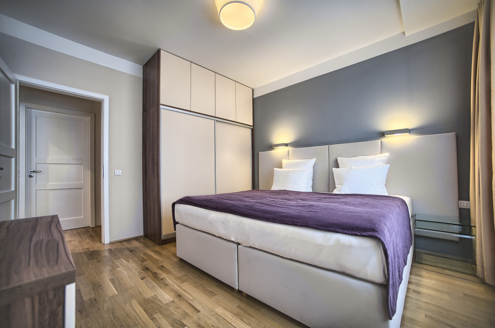 KROC32 two-bedroom luxury apartment, center Prague