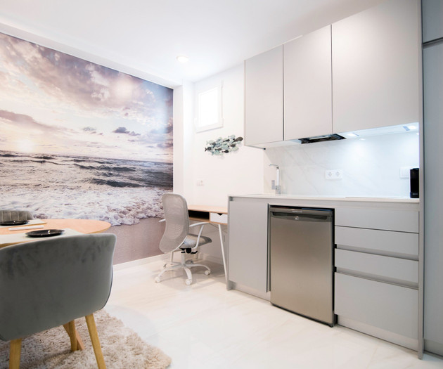 SleekLofts Queen-Bed Studio near City of Arts