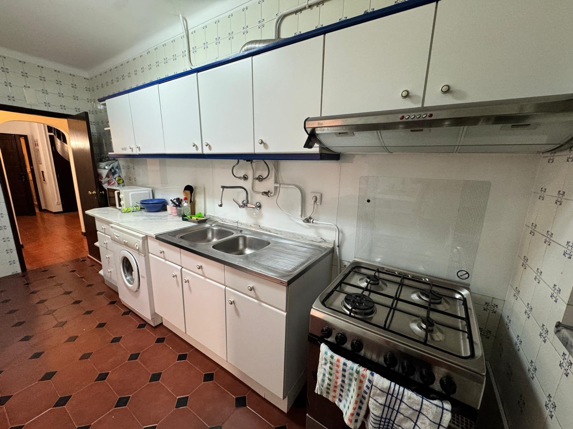 Kitchen 1 
