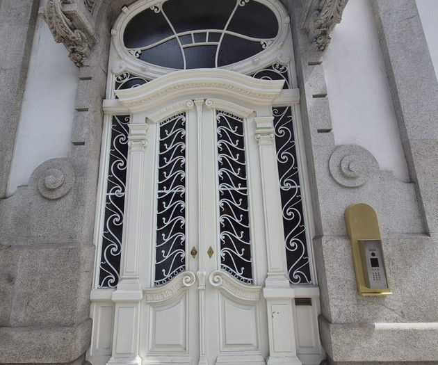 Elegant Retreat in Bijou Palace – Porto