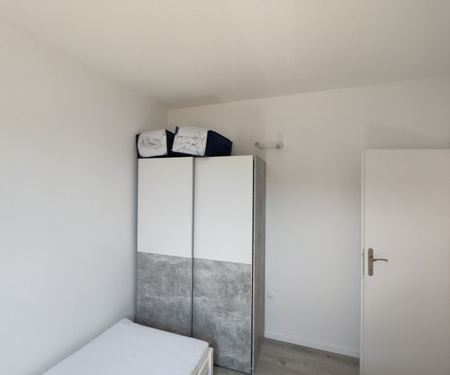 Sea View 2BR · Starlink Internet · near beach