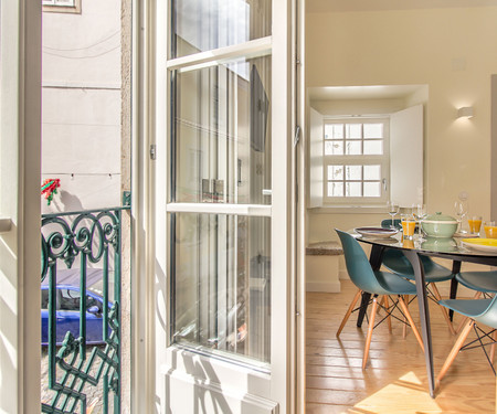 Design Apartment in Typical Alfama