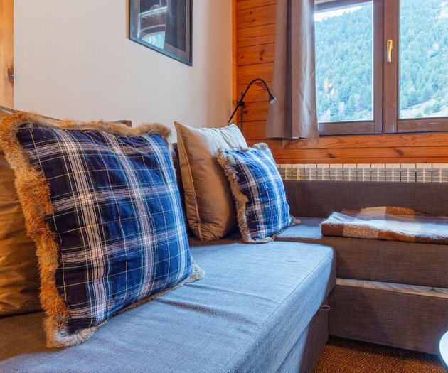 Renovated Cabin with Stunning Nature Views