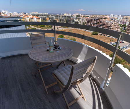 Newly renovated Apartment with Sea View - Portimão