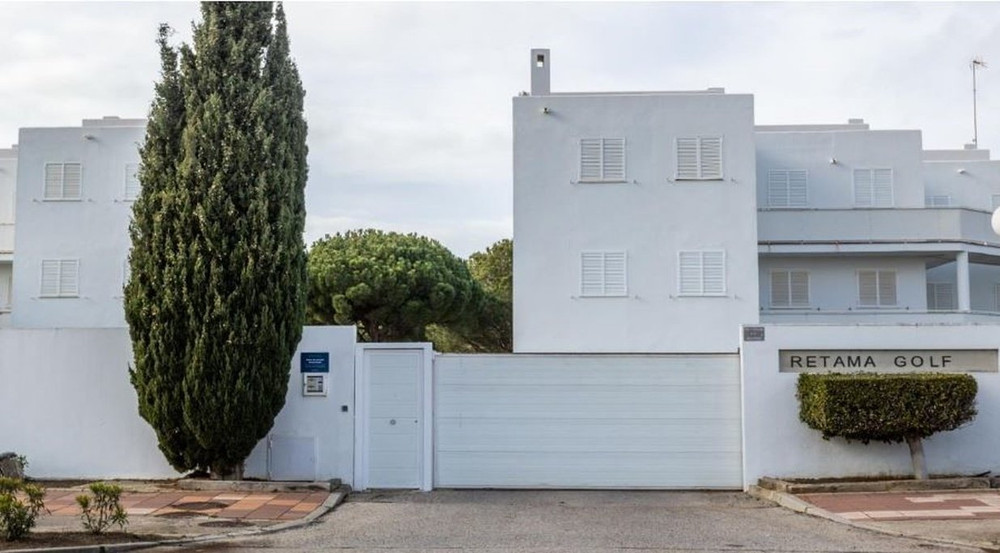 Bright 2BR with Golf Views near La Barrosa preview