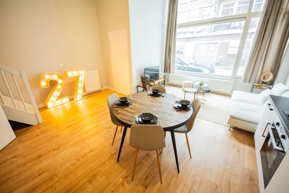 Refined Retreat 2BDR  Apartment BSH27 preview