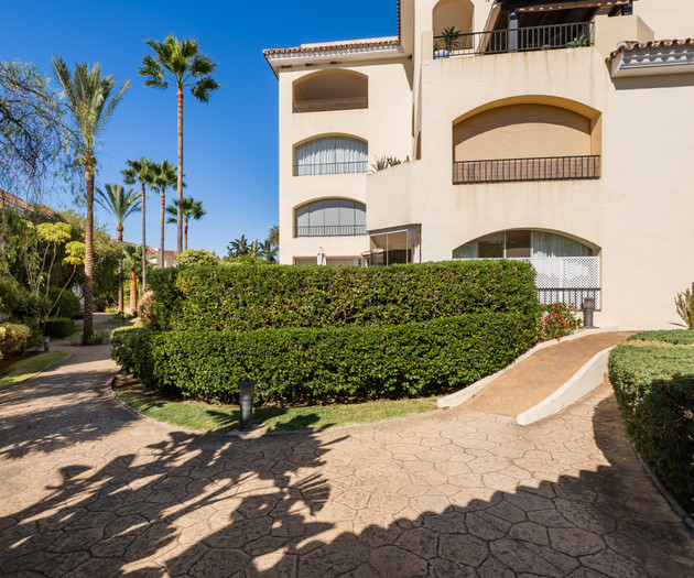 Apartamento Residencial en Marbella con Piscina