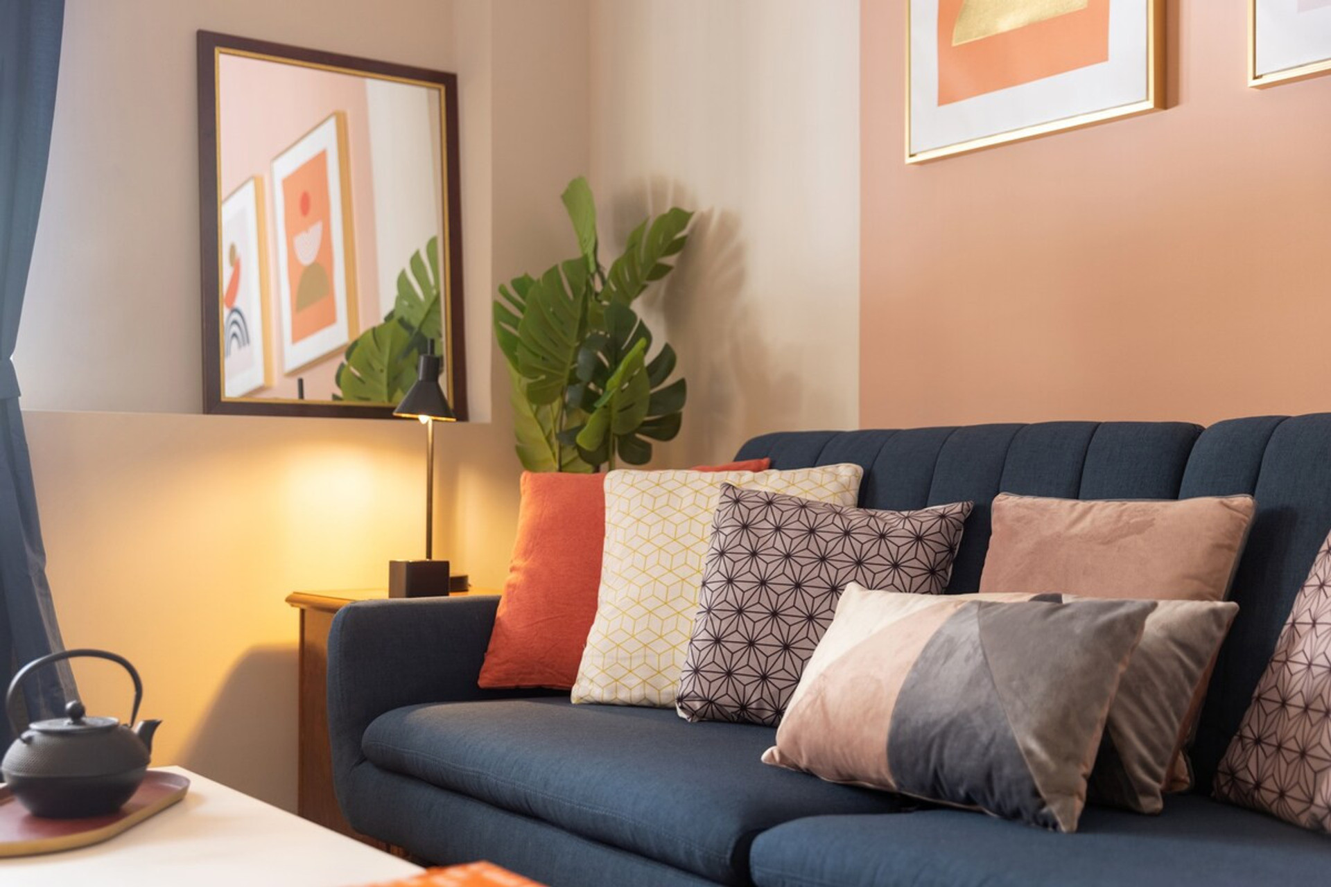 Living room image 5