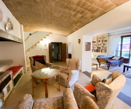 Stunning medieval tower&villa rent 30m  BARCElONA