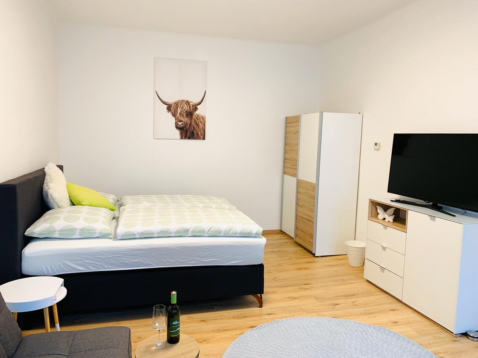 Elegante Ferienwohnung Westbahnhof 2/5