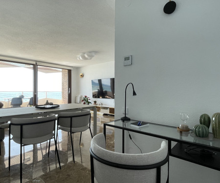 Gran apartamento frente al mar