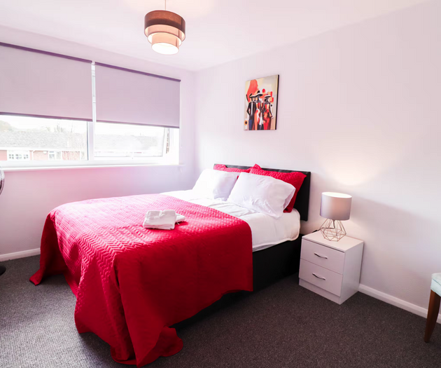 Polperro House - 2BR with Free Parking, Garden