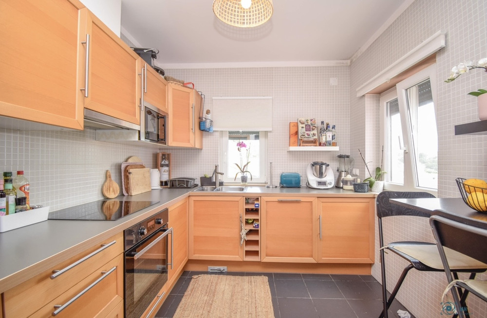Apartment with terrace near the beach preview