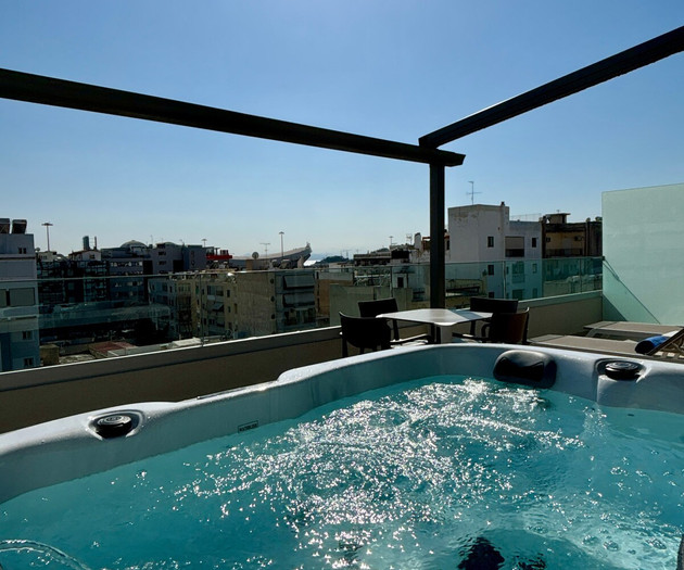 The Riviera Loft & Private Jacuzzi by Unoblu®