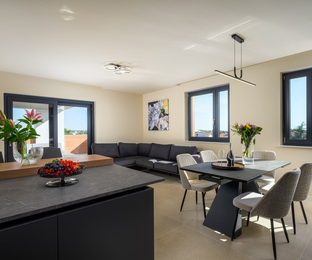 Penthouse Retreat in Umag • Ideal Remote Workers