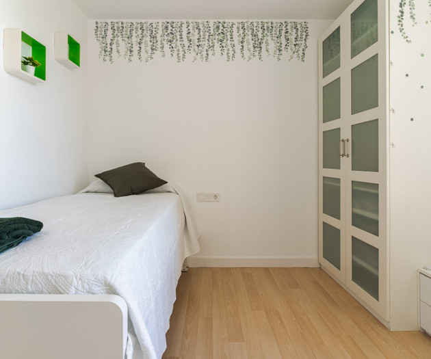 Sunny apartment with nice sea view