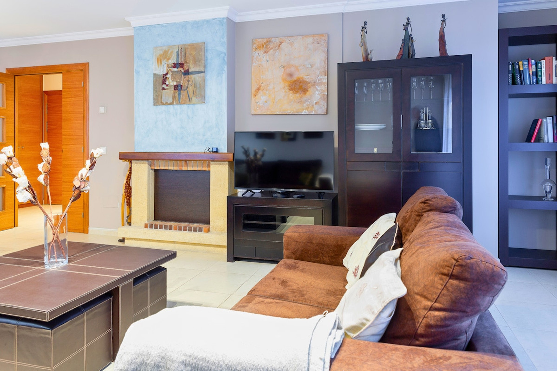 "very nice rental in a very good location in a quiet area. The apartment is very well equipped, very functional and very large. (..) thank you again for this wonderful stay." - Aurel ★★★★★