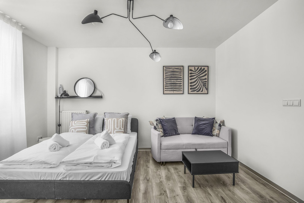 Studio apartment, Gwiaździsta 6/67 preview