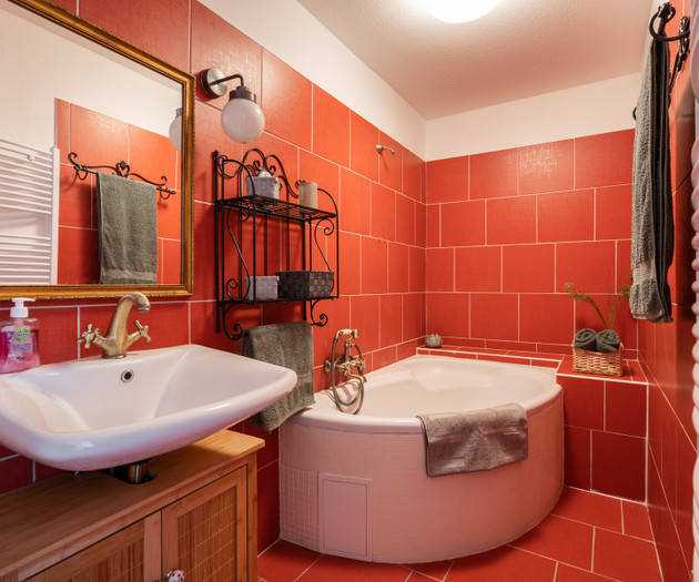 Cozy 2BR flat near Parliament