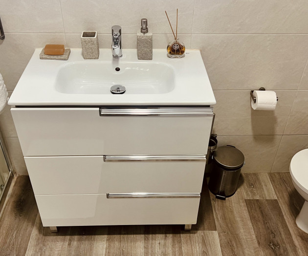 Peachy Stays 4-Bedroom Brand New Central Flat