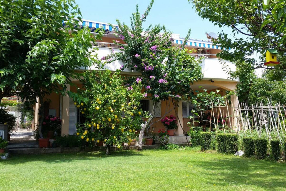Apartmen in Kastela - close to the beach preview